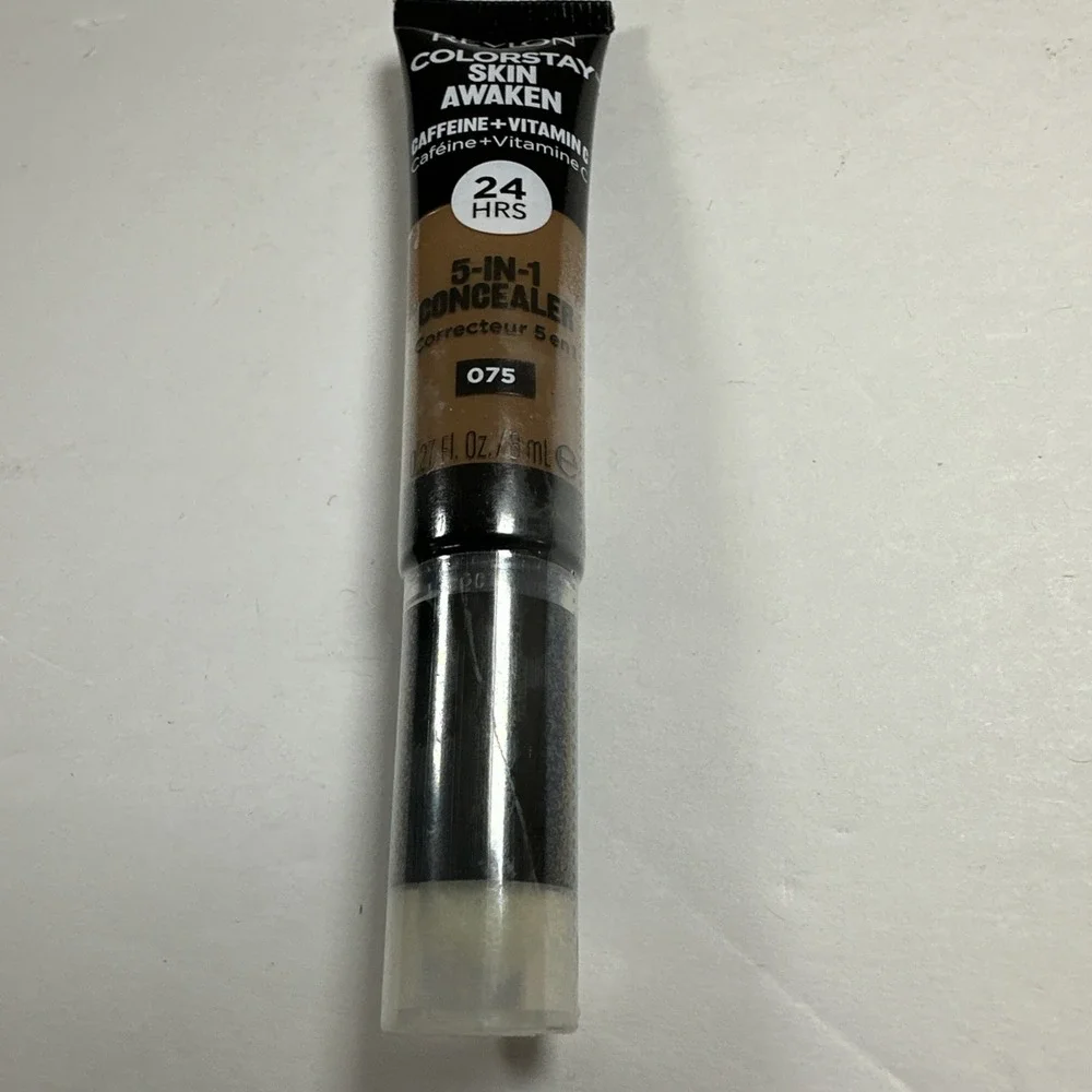 Revlon ColorStay Skin Awaken 5-in-1 Concealer Hazelnut #075 New